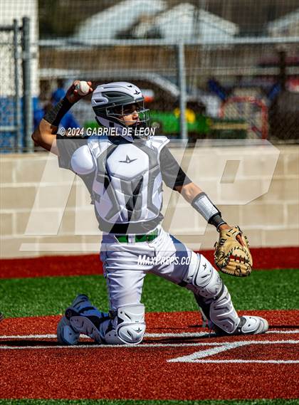 Thumbnail 1 in Porter vs. Falfurrias (Port Isabel Tournament) photogallery.