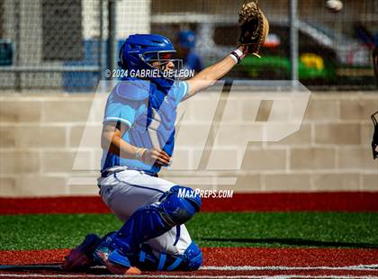 Thumbnail 3 in Porter vs. Falfurrias (Port Isabel Tournament) photogallery.