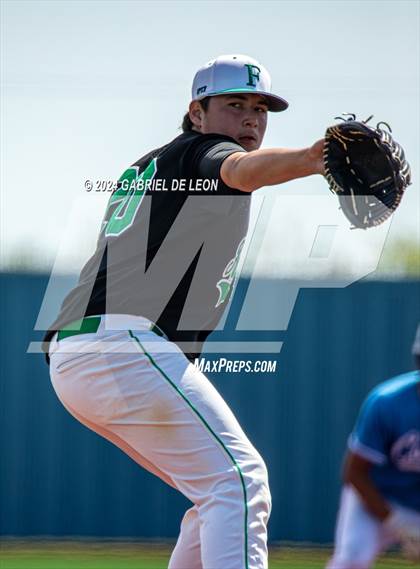 Thumbnail 2 in Porter vs. Falfurrias (Port Isabel Tournament) photogallery.