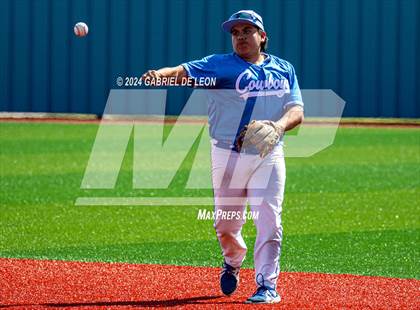 Thumbnail 2 in Porter vs. Falfurrias (Port Isabel Tournament) photogallery.