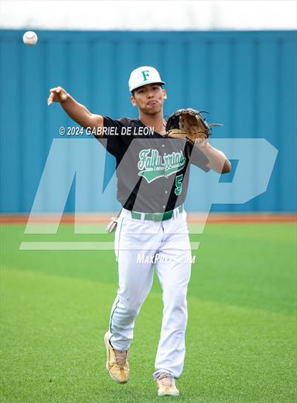 Thumbnail 2 in Porter vs. Falfurrias (Port Isabel Tournament) photogallery.
