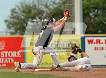 Thumbnail 2 in Shaler Area vs. Strath Haven (PIAA 5A Championship) photogallery.