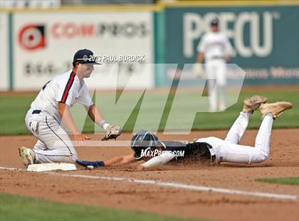 Thumbnail 1 in Shaler Area vs. Strath Haven (PIAA 5A Championship) photogallery.