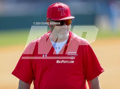 Thumbnail 3 in Lewisburg vs. Thompson photogallery.