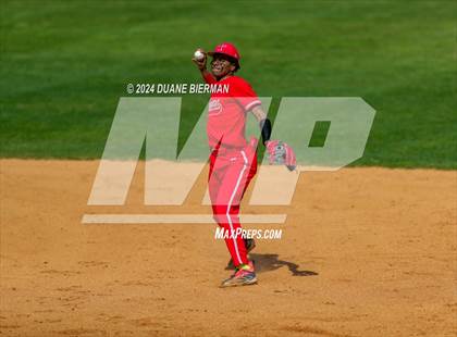 Thumbnail 1 in Lewisburg vs. Thompson photogallery.