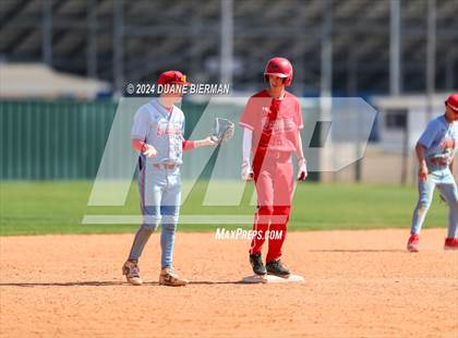 Thumbnail 3 in Lewisburg vs. Thompson photogallery.