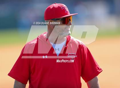 Thumbnail 2 in Lewisburg vs. Thompson photogallery.