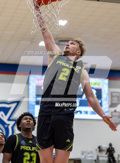 Thumbnail 3 in Prolific Prep vs Long Island Lutheran (Chipotle Nationals Quarterfinal) photogallery.