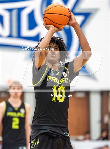 Thumbnail 2 in Prolific Prep vs Long Island Lutheran (Chipotle Nationals Quarterfinal) photogallery.