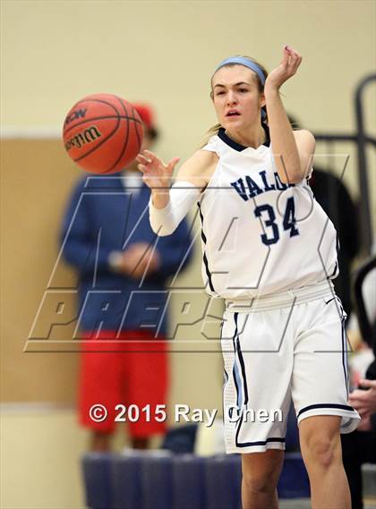 Thumbnail 1 in Windsor vs. Valor Christian (CHSAA 4A Sweet 16) photogallery.