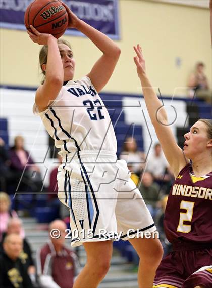 Thumbnail 2 in Windsor vs. Valor Christian (CHSAA 4A Sweet 16) photogallery.