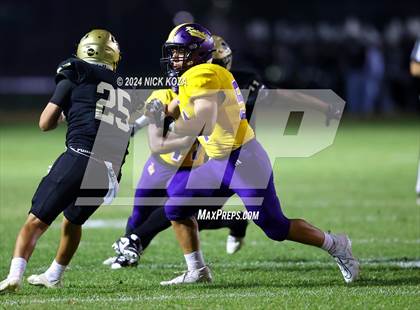 Thumbnail 2 in Lynwood vs. Magnolia photogallery.