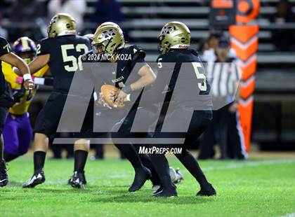 Thumbnail 2 in Lynwood vs. Magnolia photogallery.