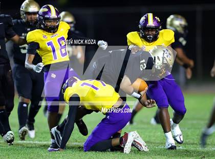 Thumbnail 3 in Lynwood vs. Magnolia photogallery.