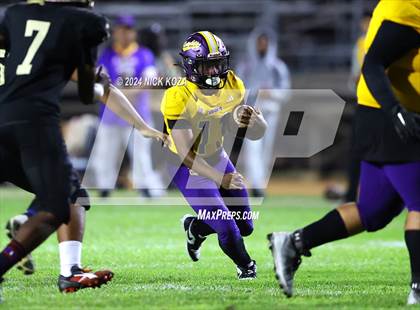 Thumbnail 3 in Lynwood vs. Magnolia photogallery.