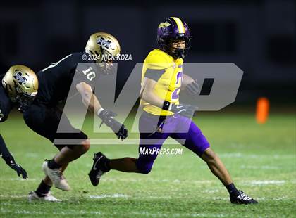 Thumbnail 2 in Lynwood vs. Magnolia photogallery.