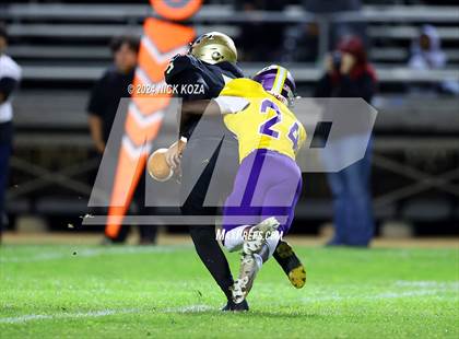 Thumbnail 2 in Lynwood vs. Magnolia photogallery.
