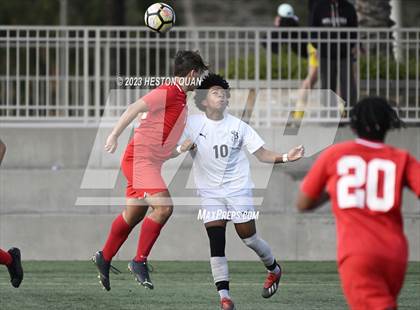 Thumbnail 3 in St. John Bosco vs. Tesoro (Laguna Hills Tournament) photogallery.