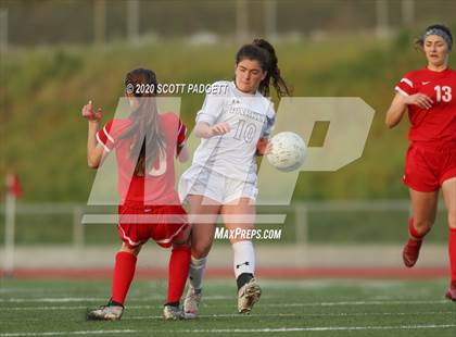 Thumbnail 2 in Mt. Carmel vs. Francis Parker (CIF SDS D2 Final) photogallery.