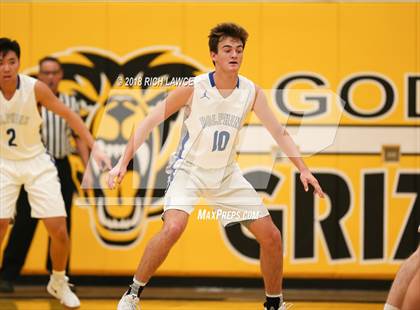Thumbnail 2 in Calvary Chapel @ Dana Hills (Godinez Grizzly Invitational) photogallery.