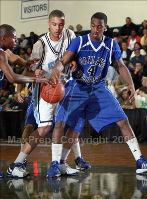 Thumbnail 1 in Oakland @ Bellarmine Prep (CIF NorCal Regional D1 Playoffs) photogallery.