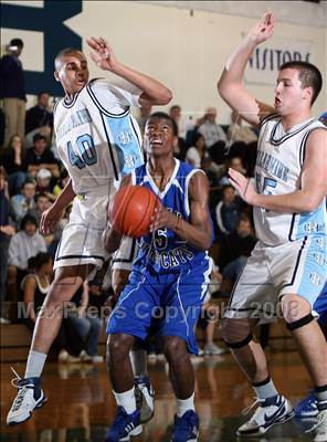 Thumbnail 3 in Oakland @ Bellarmine Prep (CIF NorCal Regional D1 Playoffs) photogallery.