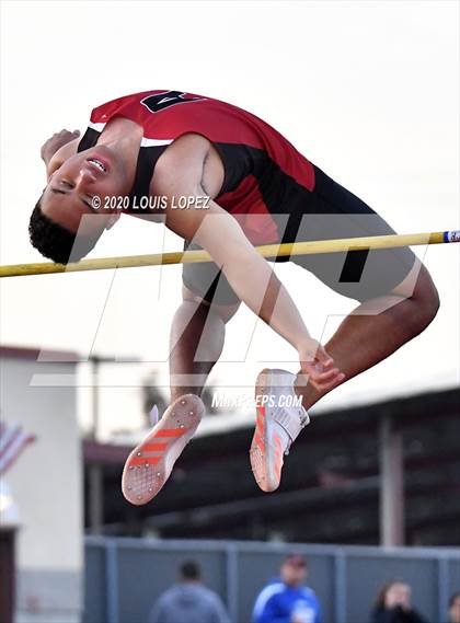 Thumbnail 1 in Alta Loma vs. Colony @ Ayala Tri Meet photogallery.