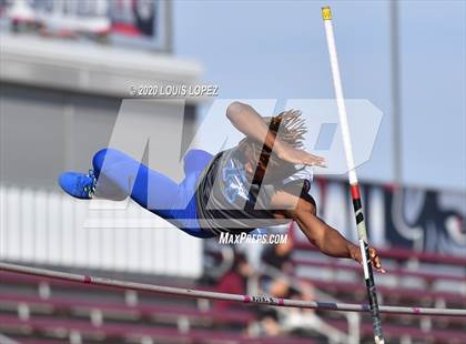 Thumbnail 1 in Alta Loma vs. Colony @ Ayala Tri Meet photogallery.
