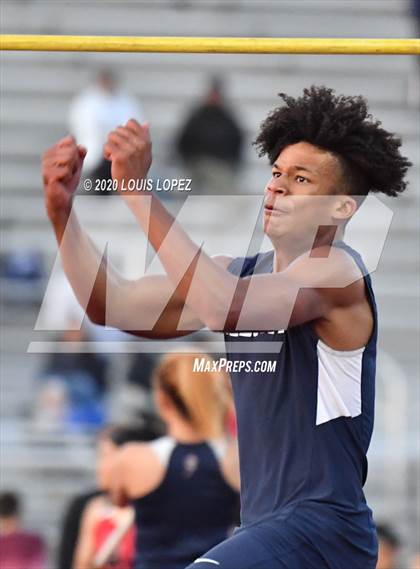 Thumbnail 2 in Alta Loma vs. Colony @ Ayala Tri Meet photogallery.