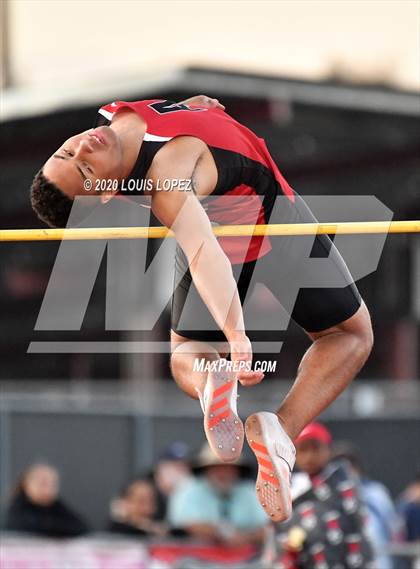 Thumbnail 2 in Alta Loma vs. Colony @ Ayala Tri Meet photogallery.
