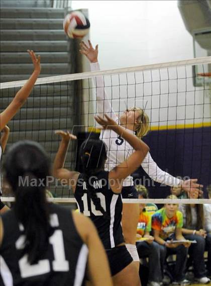 Thumbnail 3 in Liberty vs. 'Iolani (Durango Fall Classic) photogallery.