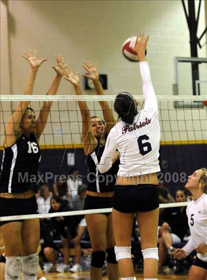 Thumbnail 1 in Liberty vs. 'Iolani (Durango Fall Classic) photogallery.