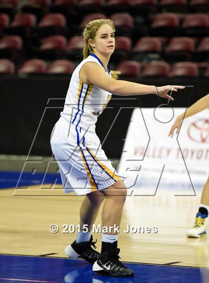 Thumbnail 3 in Phoenix Country Day vs. Phoenix Christian (AIA D4 Semifinal) photogallery.