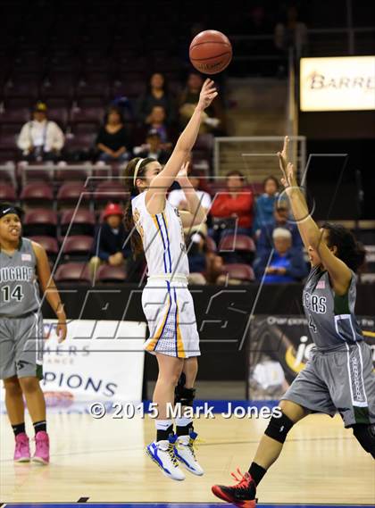 Thumbnail 2 in Phoenix Country Day vs. Phoenix Christian (AIA D4 Semifinal) photogallery.