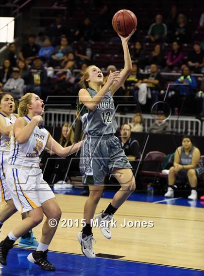 Thumbnail 1 in Phoenix Country Day vs. Phoenix Christian (AIA D4 Semifinal) photogallery.