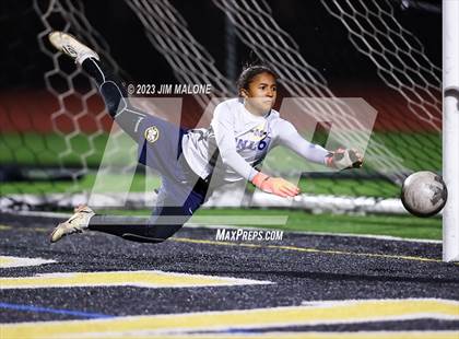 Thumbnail 2 in Menlo School @ Mountain View (CCS Open Division Quarterfinal) photogallery.