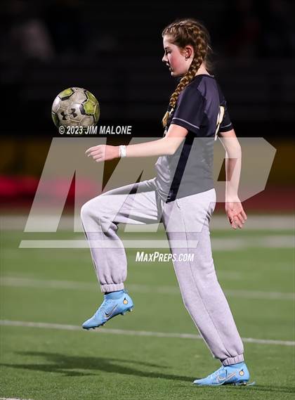 Thumbnail 3 in Menlo School @ Mountain View (CCS Open Division Quarterfinal) photogallery.