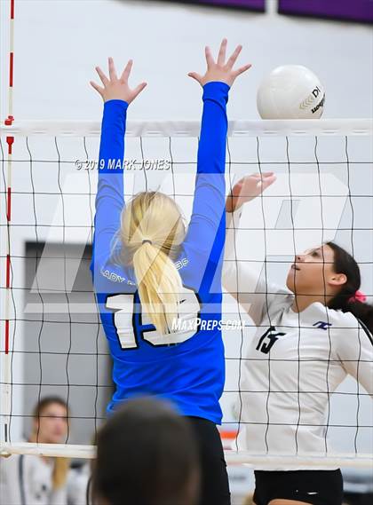 Thumbnail 3 in Kingman @ Northwest Christian photogallery.