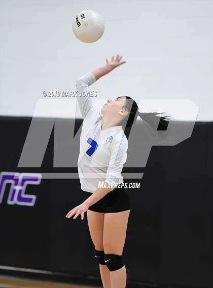 Thumbnail 3 in Kingman @ Northwest Christian photogallery.