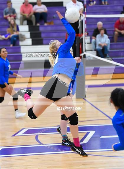 Thumbnail 2 in Kingman @ Northwest Christian photogallery.