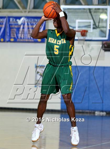 Thumbnail 1 in Mira Costa vs. Santa Monica (El Segundo Tournament) photogallery.