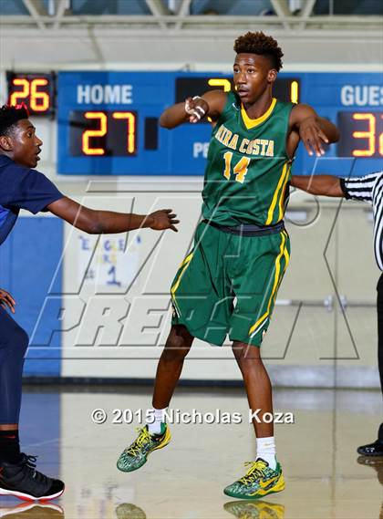 Thumbnail 3 in Mira Costa vs. Santa Monica (El Segundo Tournament) photogallery.