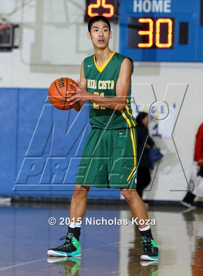 Thumbnail 3 in Mira Costa vs. Santa Monica (El Segundo Tournament) photogallery.