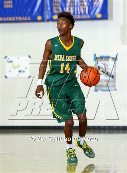 Thumbnail 3 in Mira Costa vs. Santa Monica (El Segundo Tournament) photogallery.