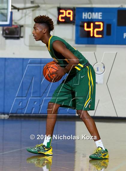Thumbnail 3 in Mira Costa vs. Santa Monica (El Segundo Tournament) photogallery.