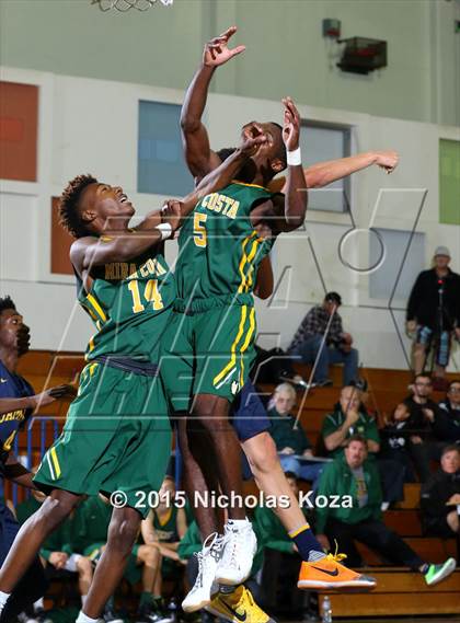 Thumbnail 3 in Mira Costa vs. Santa Monica (El Segundo Tournament) photogallery.