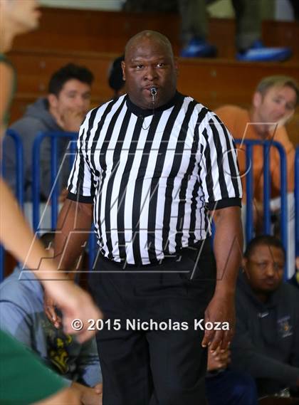 Thumbnail 3 in Mira Costa vs. Santa Monica (El Segundo Tournament) photogallery.