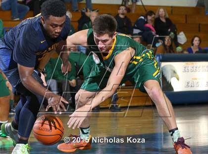 Thumbnail 3 in Mira Costa vs. Santa Monica (El Segundo Tournament) photogallery.
