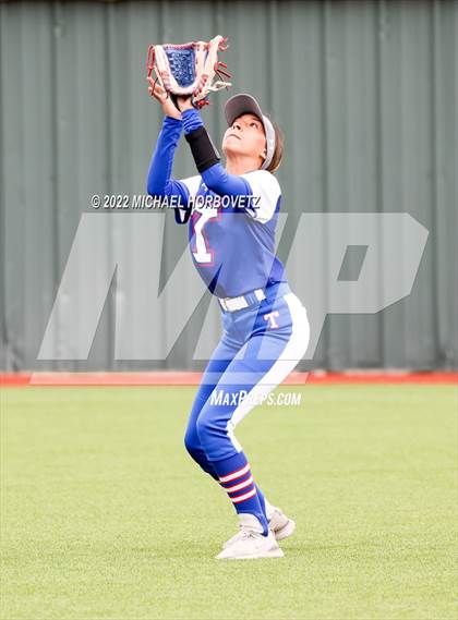 Thumbnail 3 in Wylie vs Temple photogallery.