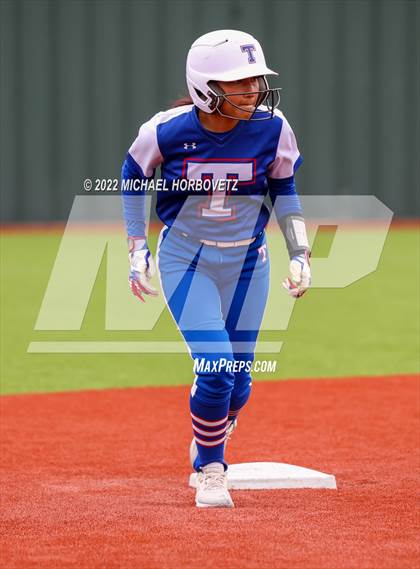Thumbnail 2 in Wylie vs Temple photogallery.